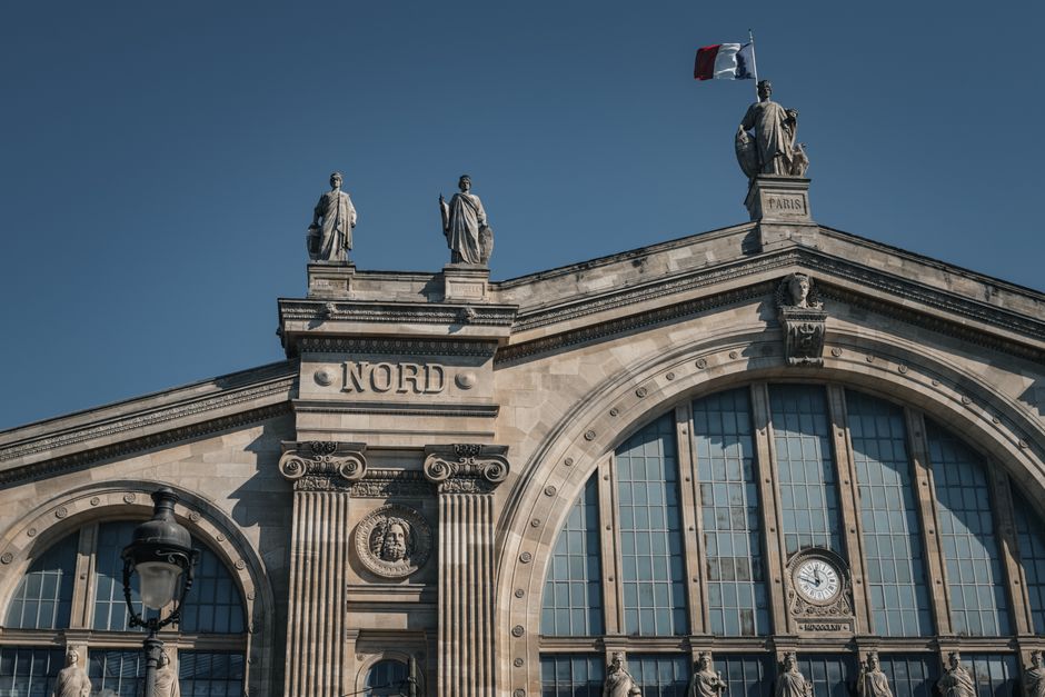 Chantier d'une gare du Grand Paris Express sur la ligne 15 Sud, en petite couronne