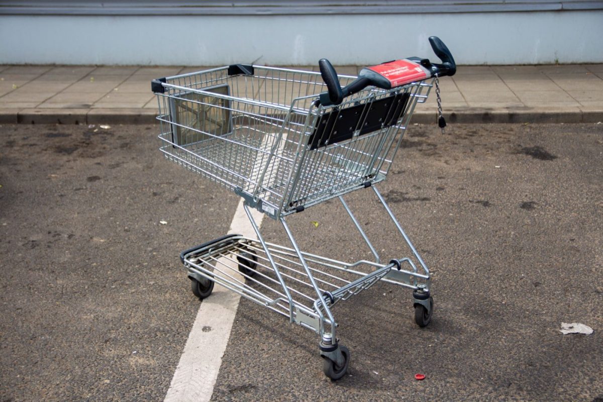 Carrefour ou Monoprix pour faire ses courses en ville