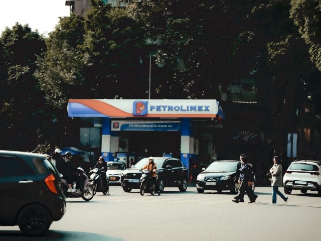 Vous roulez beaucoup ? Voici comment obtenir l’aide de 100 euros pour vos frais de carburant !